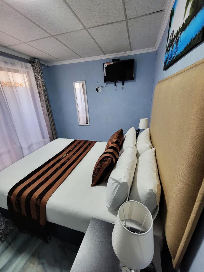La-Nuel Guest Lodge Boksburg Dış mekan fotoğraf