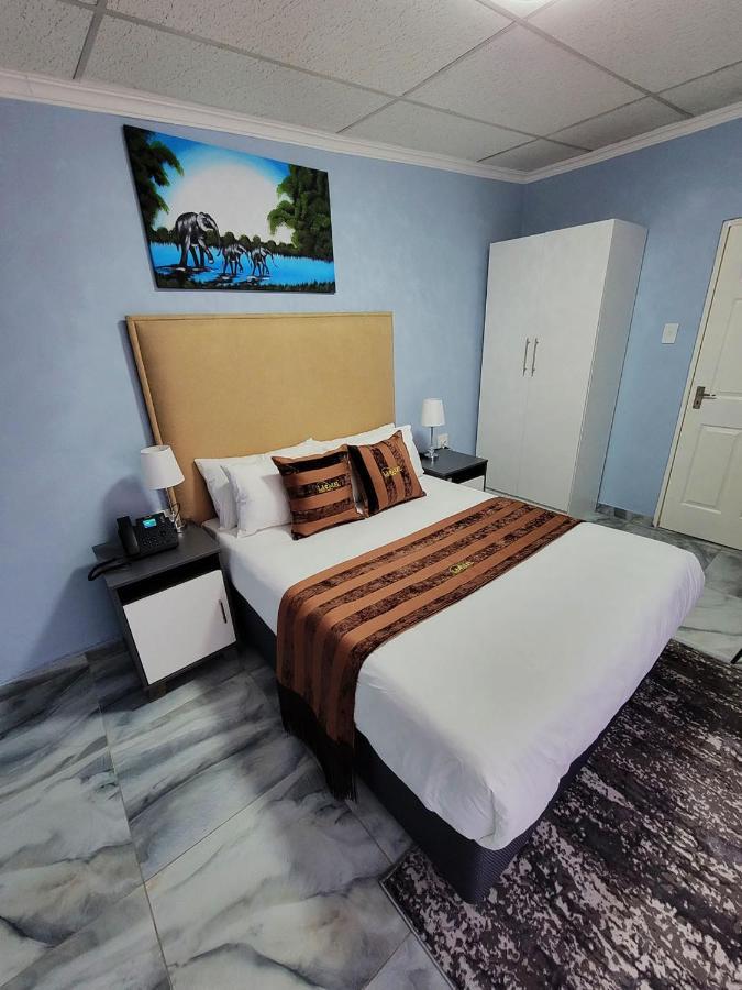La-Nuel Guest Lodge Boksburg Dış mekan fotoğraf