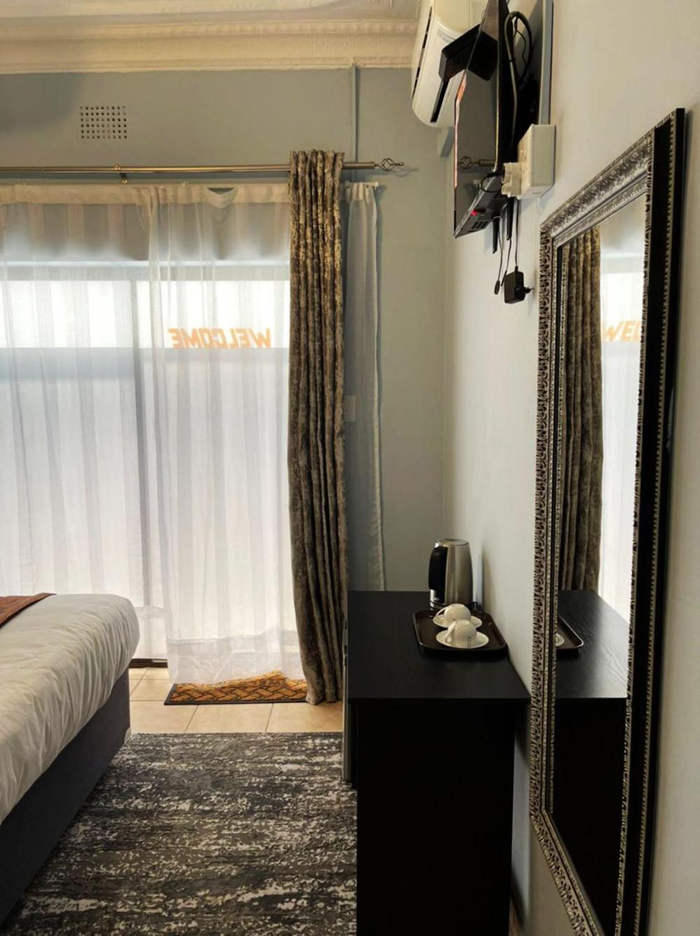 La-Nuel Guest Lodge Boksburg Dış mekan fotoğraf
